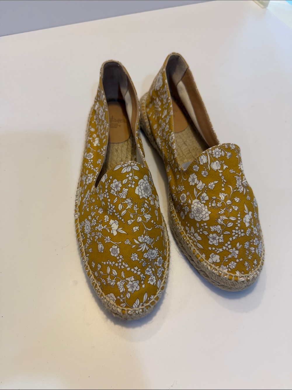 Castaner Espadrille Slip-Ons - Women Sz 40(9).  New. Tub10